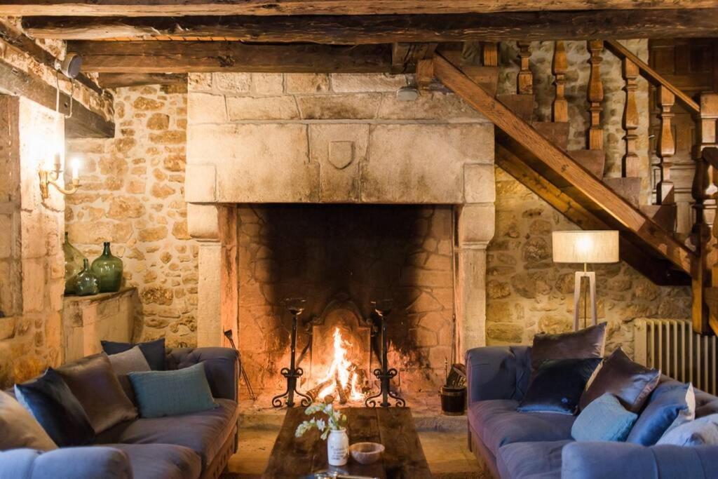 Chateau La Carriere Saint Cyprien Bagian luar foto